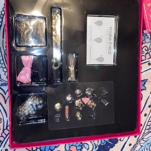Juicy couture bracelet making set